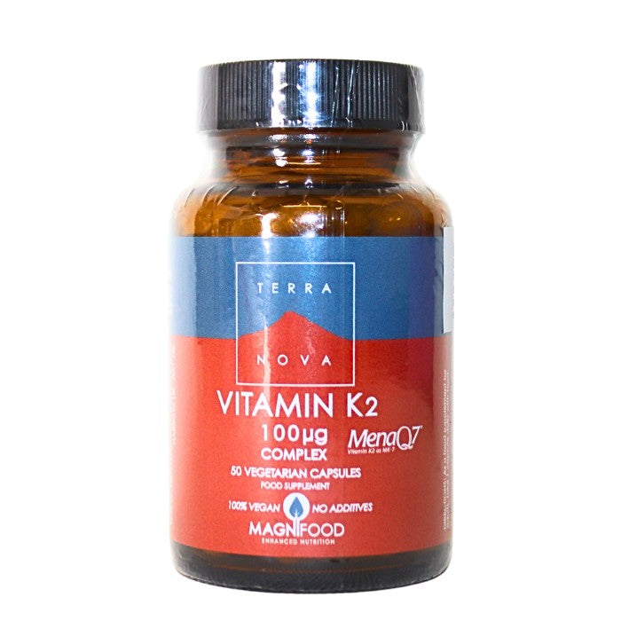 Alt tag: Bottle of Terranova Vitamin K2 100µg Complex, a vegan food supplement with MenaQ7, designed to support bone and cardiovascular health, containing 50 vegetarian capsules with no additives.