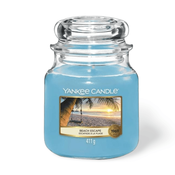 ANKEE Classic Candle Beach Escape large jar with soothing home fragrance of fresh sea air, floral notes, musk and woody tones