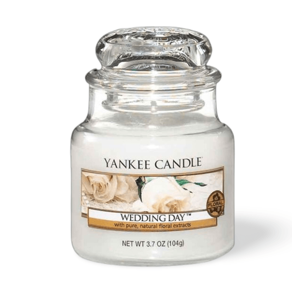 YANKEE Classic Candle - Wedding Day with soft florals, citrus and musk in a long-lasting wax blend for elegant, romantic home fragrance
